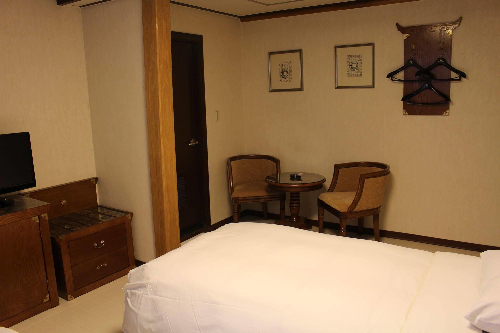 Insadong Crown Hotel Seoul Exterior foto
