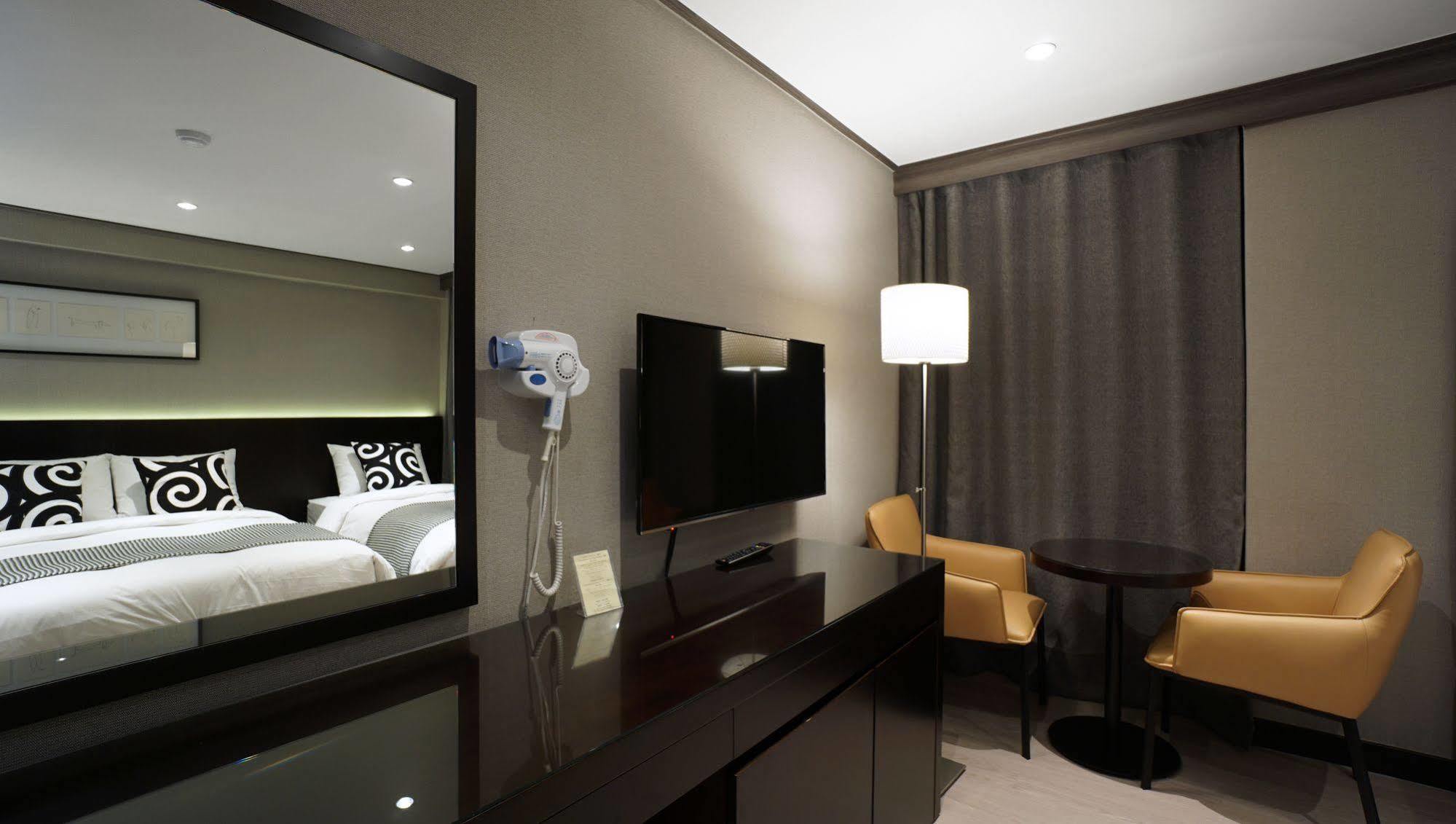 Insadong Crown Hotel Seoul Exterior foto